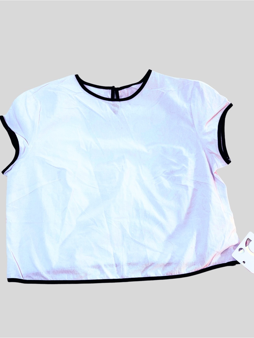 Commense White Top with Black Trim